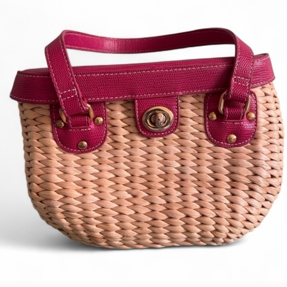 Vintage Handbags - Vintage Vegetable Fiber Woven Basket Purse Top Handle Bag Pink Tan mirror